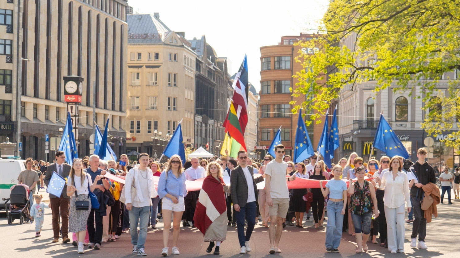 Rīgā svinīgi aizvadīta Latvijas 20. gadadiena Eiropas Savienībā