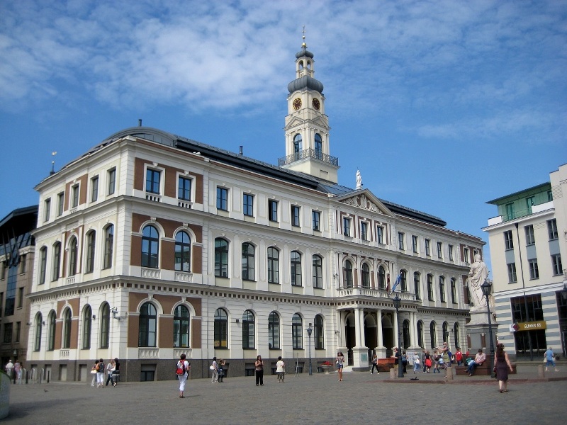 Rīgā turpina pilnveidot izglītības iestāžu tīklu