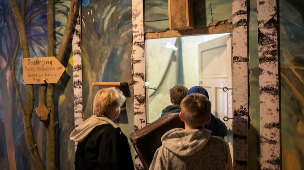 Muzejs un pētniecības centrs "Latvieši pasaulē" aicina apmeklēt izlaušanās spēli "Bēgļu gaitās" 