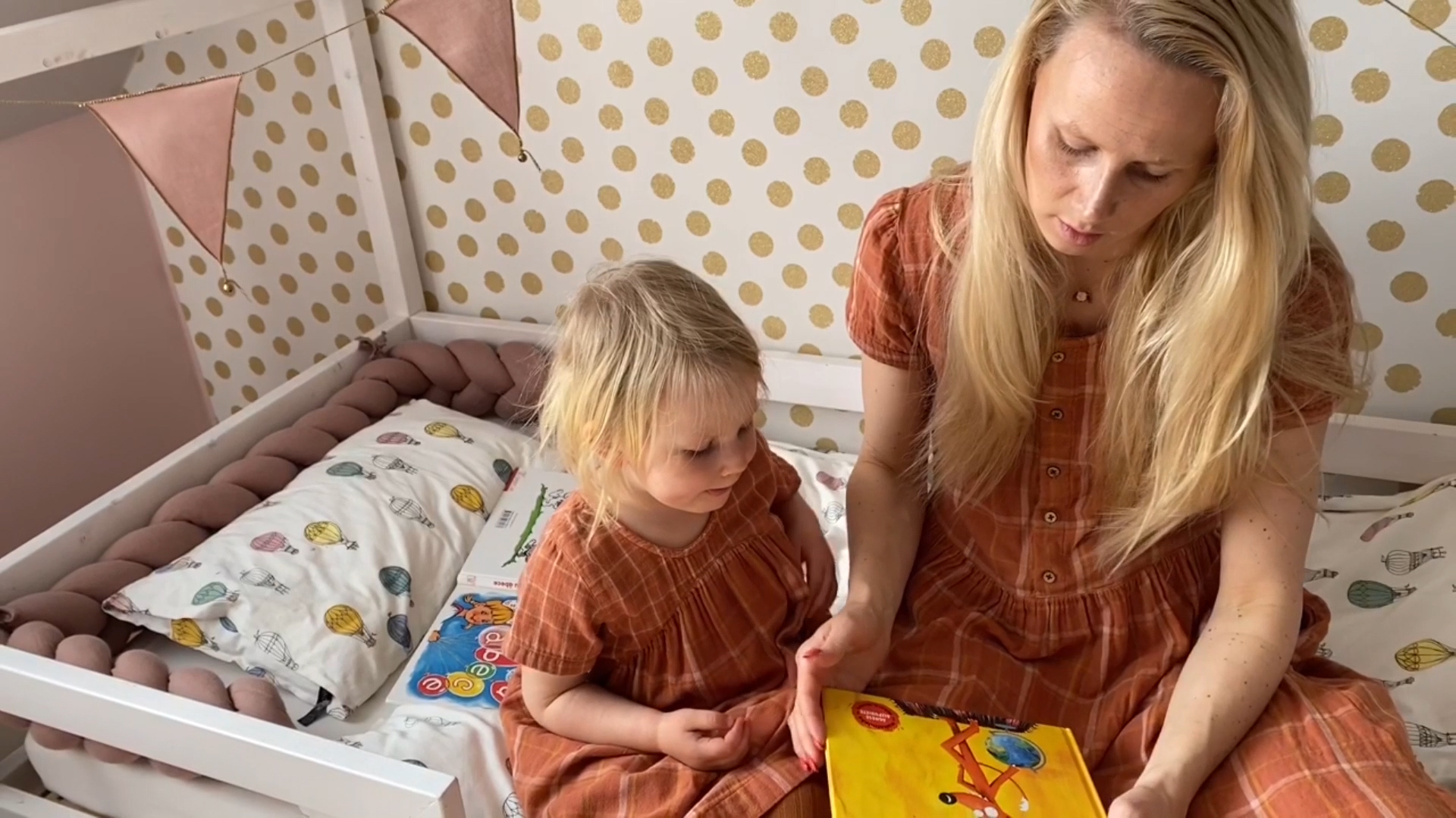  “Bibliotēka” un Rūta Dvinska aicina ģimenes piedalīties video konkursā par grāmatām