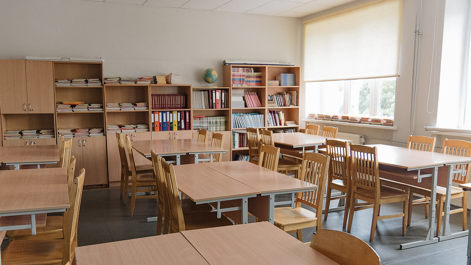 Rīgas valstspilsētas pašvaldības vidusskolās turpinās 10. klašu komplektēšana
