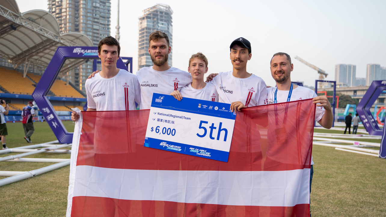 Latvijas izlase "Sporta Dronu pasaules čempionātā 2024" iegūst 2. vietu