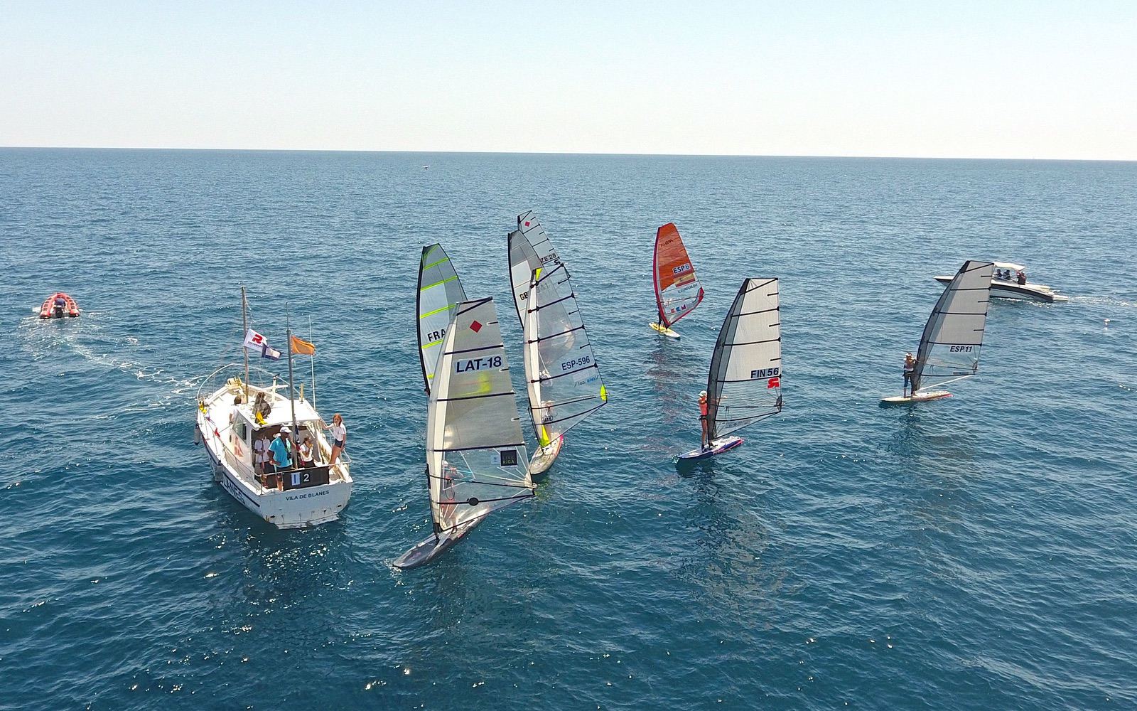 Ilona Grīnberga ceturtā Pasaules čempionā vējdēļu burāšanā Raceboard klasē