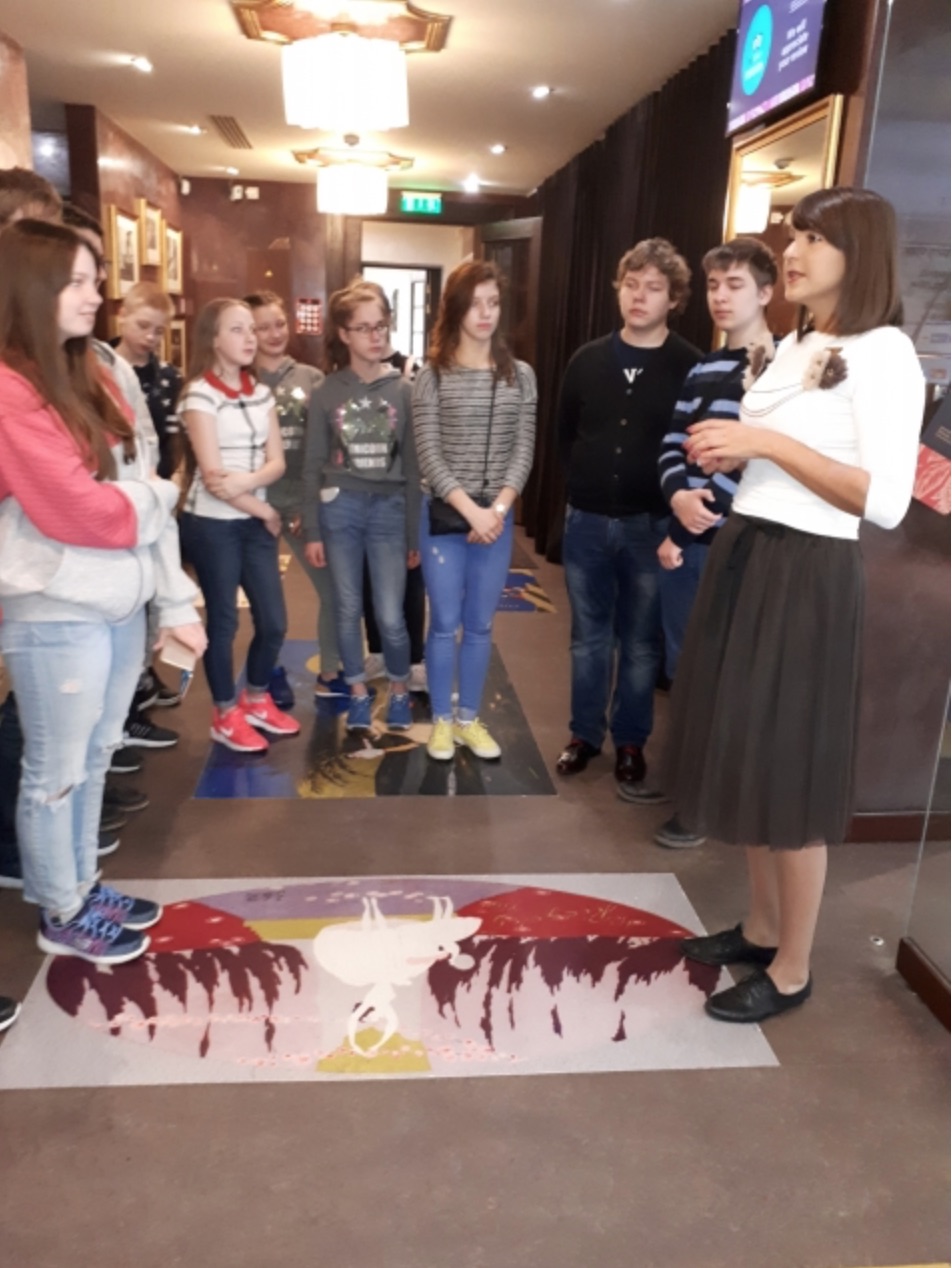 Skolēni apmeklē „Laimas” šokolādes muzeju