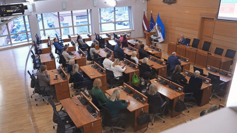 Daugavpils izglītības iestāžu vadītāji viesojas Rīgā, lai iepazītos ar galvaspilsētas izglītības sistēmu