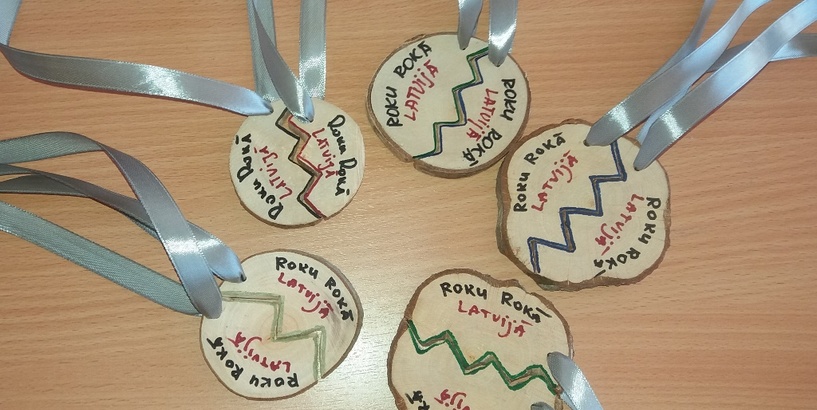 Rīgas Daugavgrīvas vidusskolā projekts „Roku rokā Latvijā”