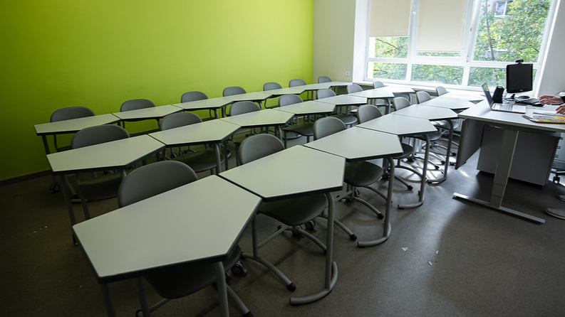 Rīgas pašvaldības skolās saņemti 5279 skolēnu pieteikumi mācībām 10. klasē