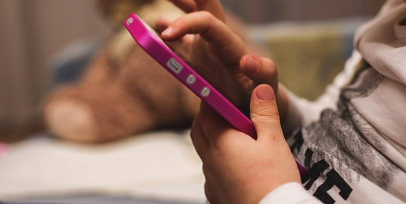 3 iemesli, kādēļ ir muļķīgi vainot kibermobinga upuri 