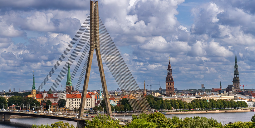 "Rīgas stāsti" latviešu valodas prasmju pilnveidošanai