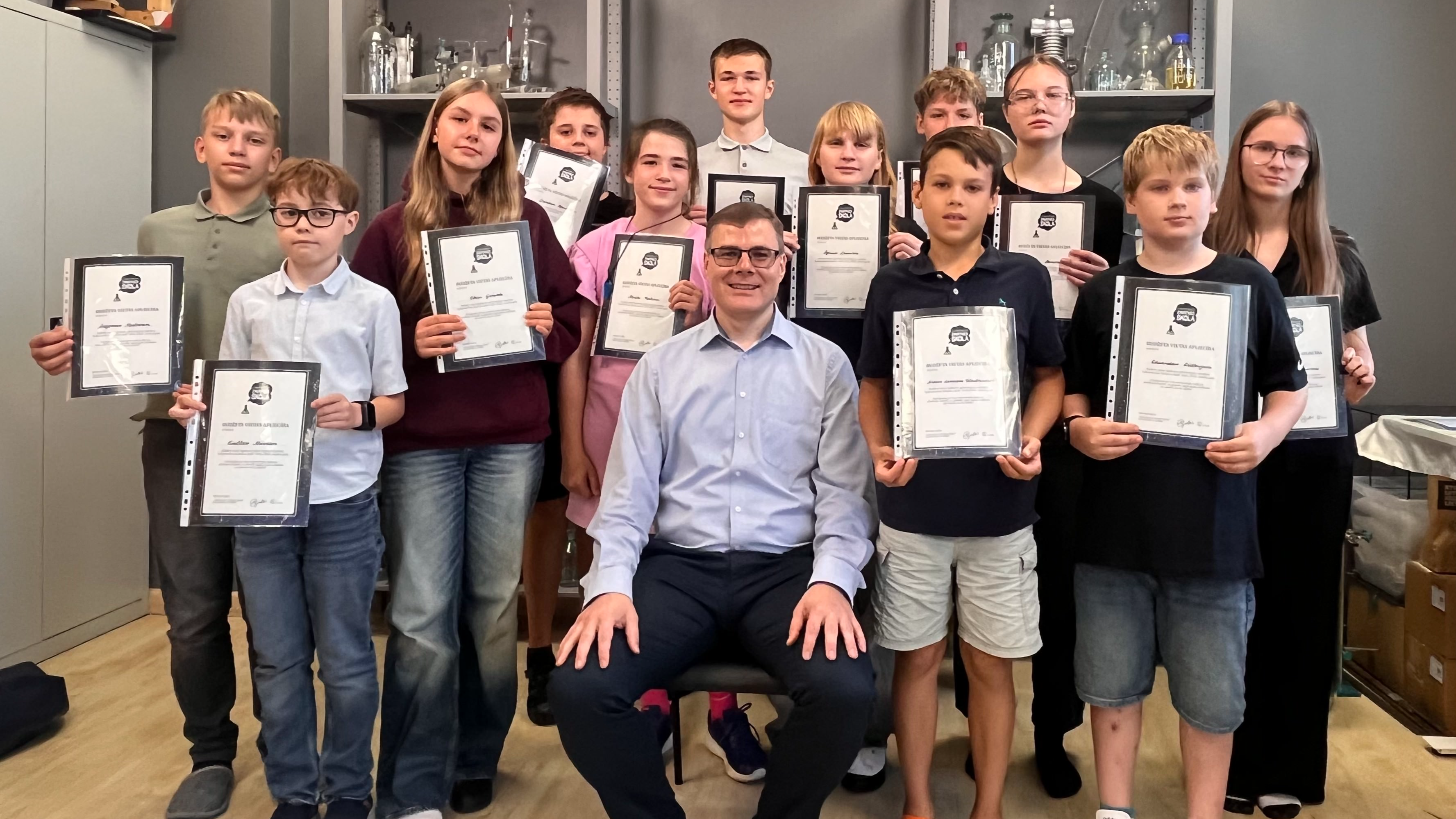 “Laboratorium Zinātnes skola” sadarbībā ar “Schwenk Latvija”,  “Elme Messer” un “Erica Synths” piedāvā budžeta vietas skolēniem