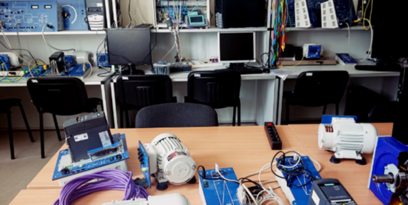 Iepazīstam Zināšanu un Tehnoloģiju centru