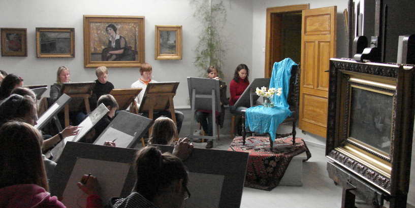 Zīmēšanas nodarbības pieaugušajiem J.Rozentāla un R.Blaumaņa muzejā