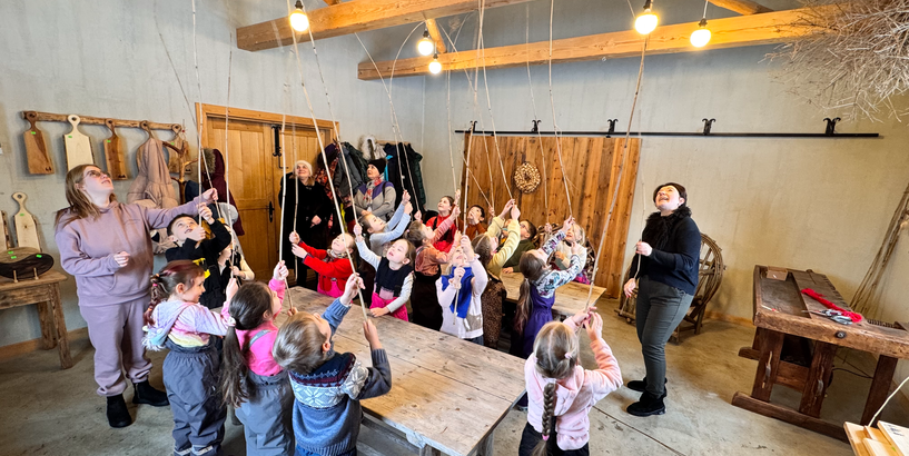 Tradīciju iepazīšana  "Namdara darbnīcā"