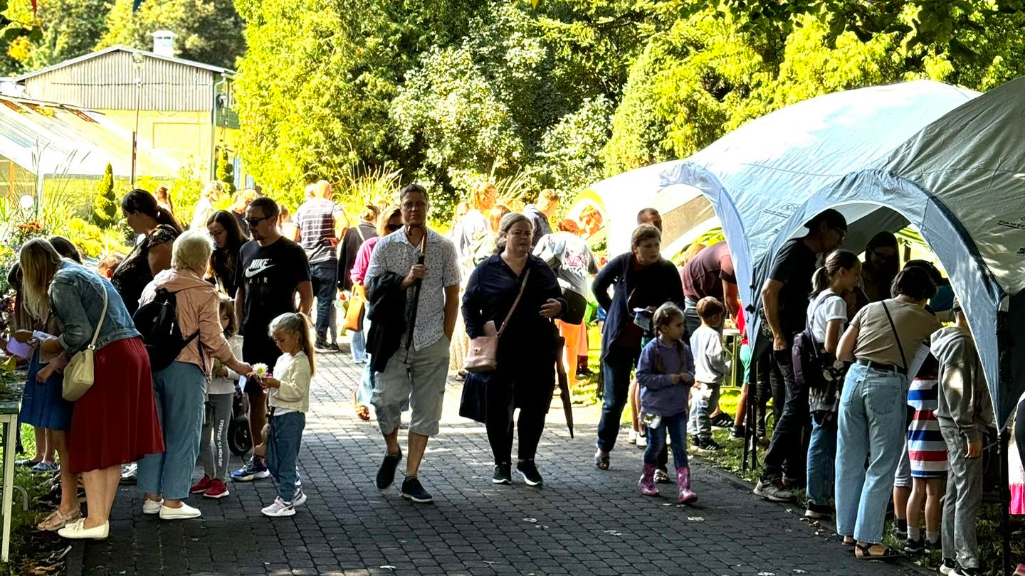 Rīgas Jauno tehniķu centrā atklāts jaunais mācību gads ar pasākumu “Citādā zinību diena”