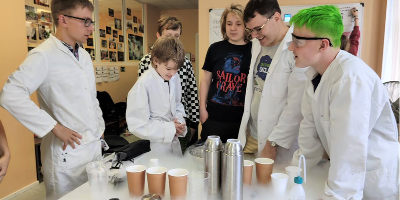 Bezmaksas zinātniskās darbnīcas bērniem un jauniešiem