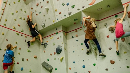 Izsludināts "Brīvā laika aktivitāšu konkurss"