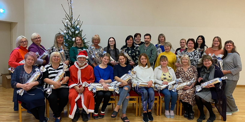 Ziemassvētku dāvanās darbiniekiem - siltas "Austriņas" vestes! 