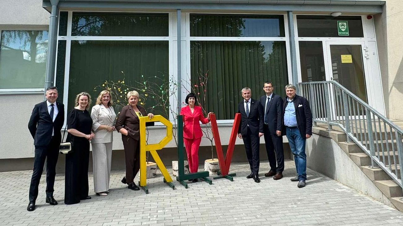  Rīgas Lietuviešu vidusskolā viesojās Lietuvas Republikas Seima pārstāvji