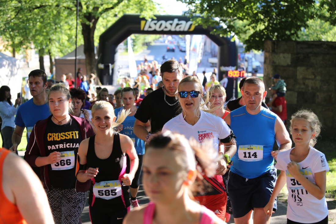 Ceturtdien pie Māras dīķa sāksies seriāla “Izskrien Rīgu 2018” sezona 