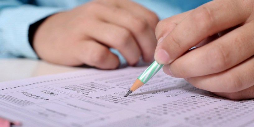 Notiks preses konference par iestājpārbaudījumiem Rīgas skolās