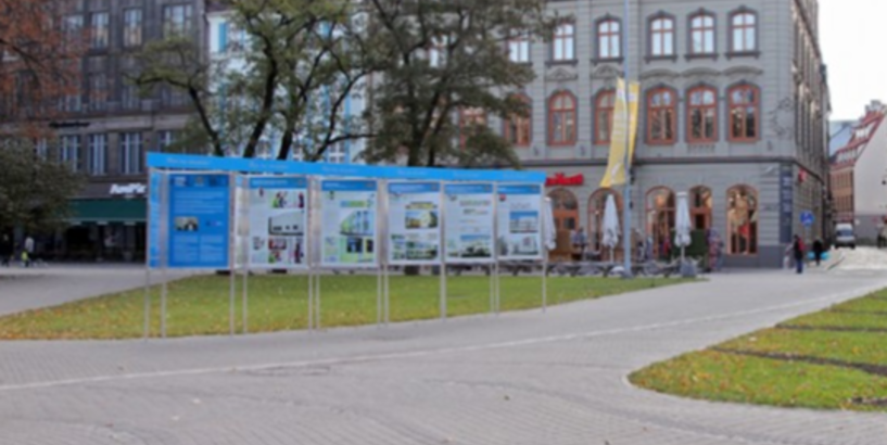 Līvu laukumā atklās izstādi par Čehijas pilīm