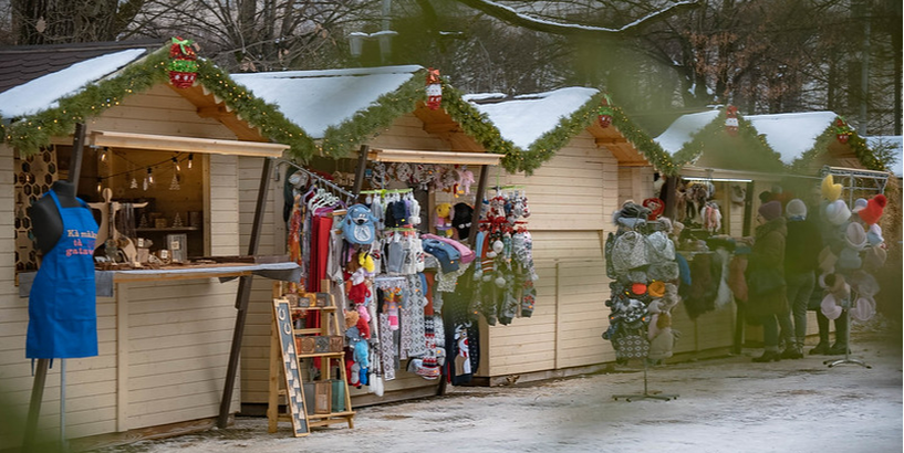 Decembrī daudzviet Rīgā apmeklētājus gaida Ziemassvētku tirdziņi