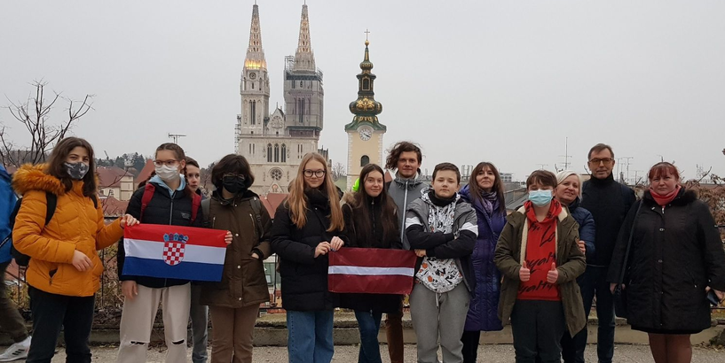 Rīgas 25. vidusskolas dalība Erasmus+ GAME. Slatina 2021