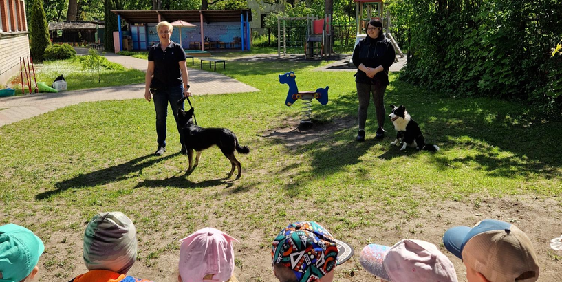 Kinologu vizīte Rīgas pirmsskolas izglītības iestādē  “Daugaviņa”