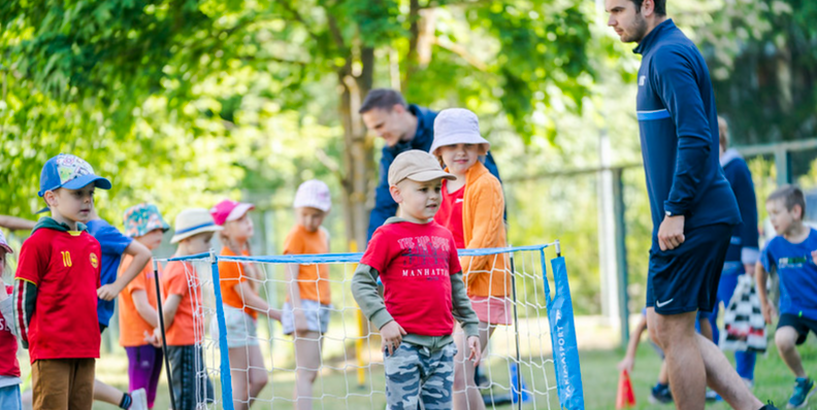Pirmsskolā atklāts mazais futbola laukums