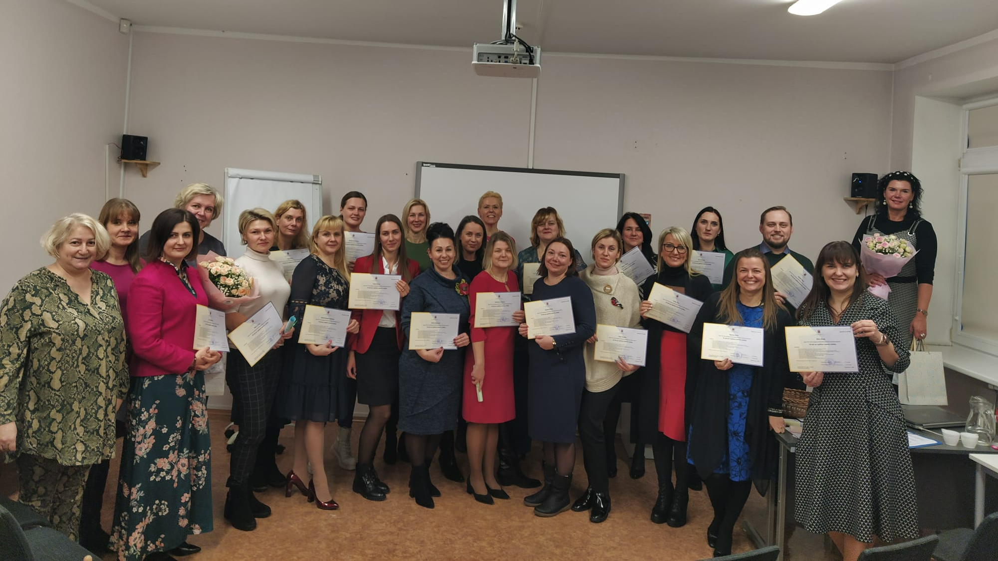 Sagatavoti 23 jauni topošie vadītāji Rīgas izglītības iestādēm