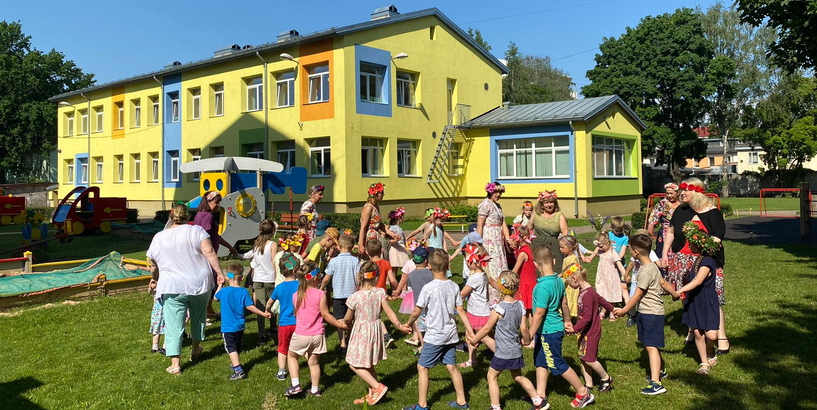 Vasaras saulgrieži pirmsskolā "Mārdega"
