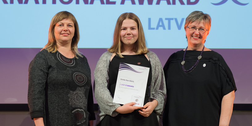 Pasākumā “Award dalībnieki – var!” pasniegti starptautiski apbalvojumi
