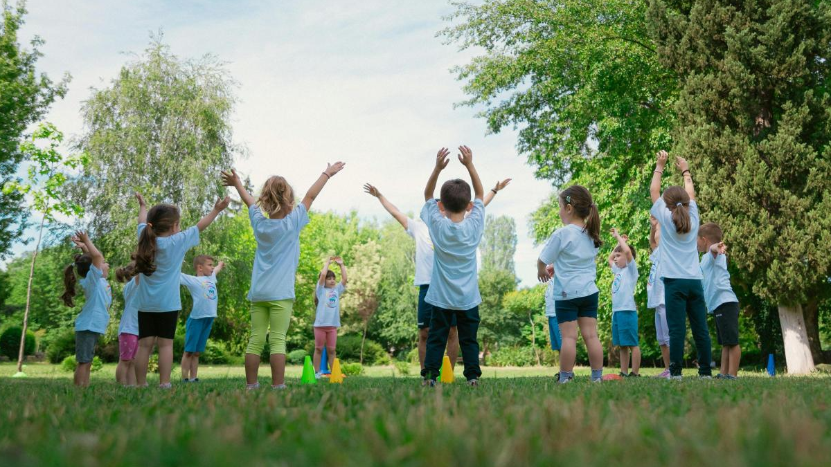 Izsludināts atkārtotais konkurss RVP IKSD izglītības iestādēm brīvā laika aktivitāšu rīkošanai 2026. gada jūnijā