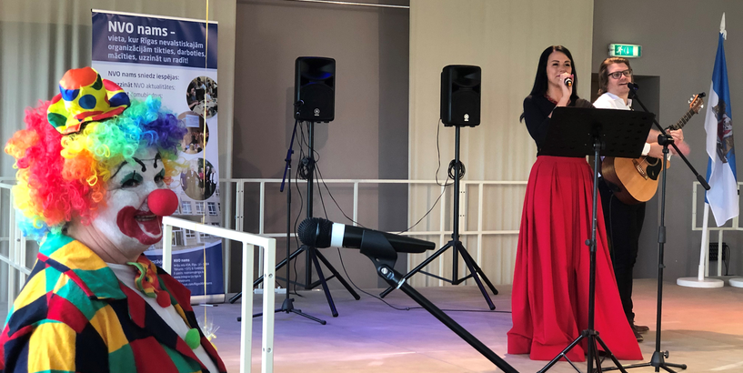 NVO kopīgi rada svētkus bērniem 