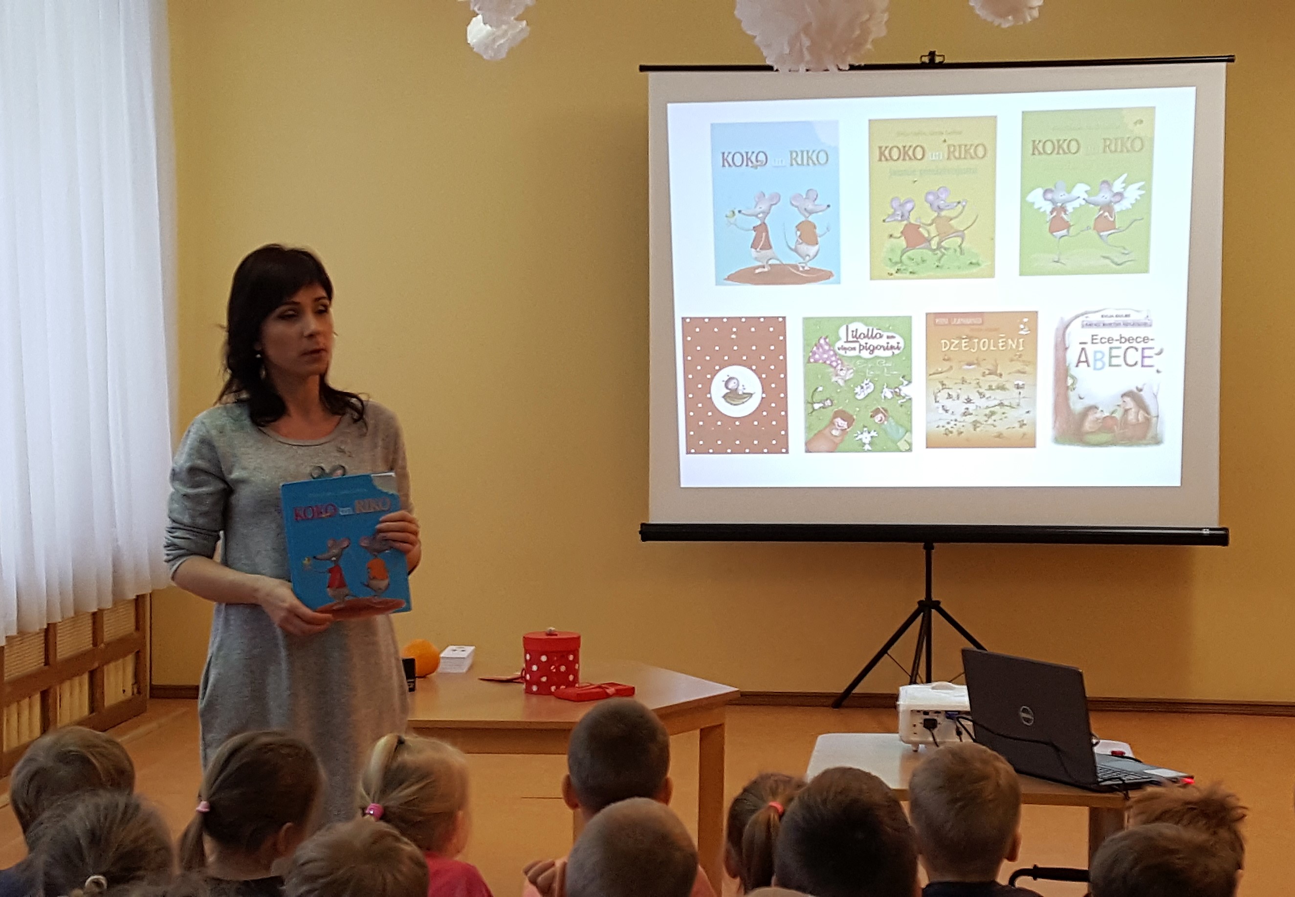 Rīgas 5.pirmsskolas izglītības iestādē “Čiekuriņš” viesojās bērnu rakstniece Evija Gulbe