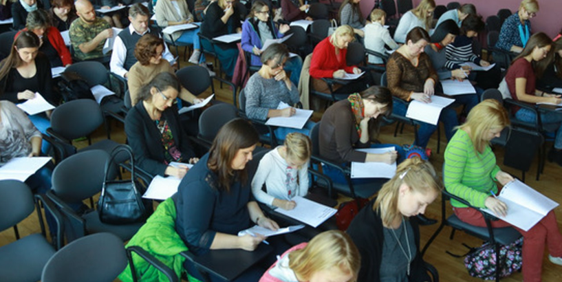 Sākas pieteikšanās V pasaules diktātam latviešu valodā