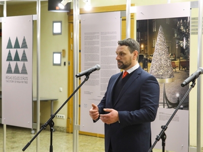 f64_20191205_izst_016.jpg
