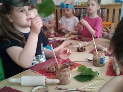 nodarb?ba b?rniem.jpg