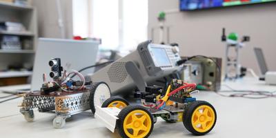 Pašvaldība uzsākusi STEAM jomas pilotprojektu ar iespēju apgūt mācību saturu interešu izglītības iestādēs